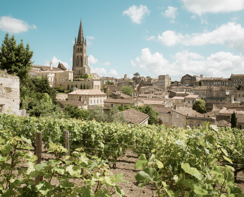 Saint-Emilion : Village, Châteaux and wine tasting - Olala Bordeaux